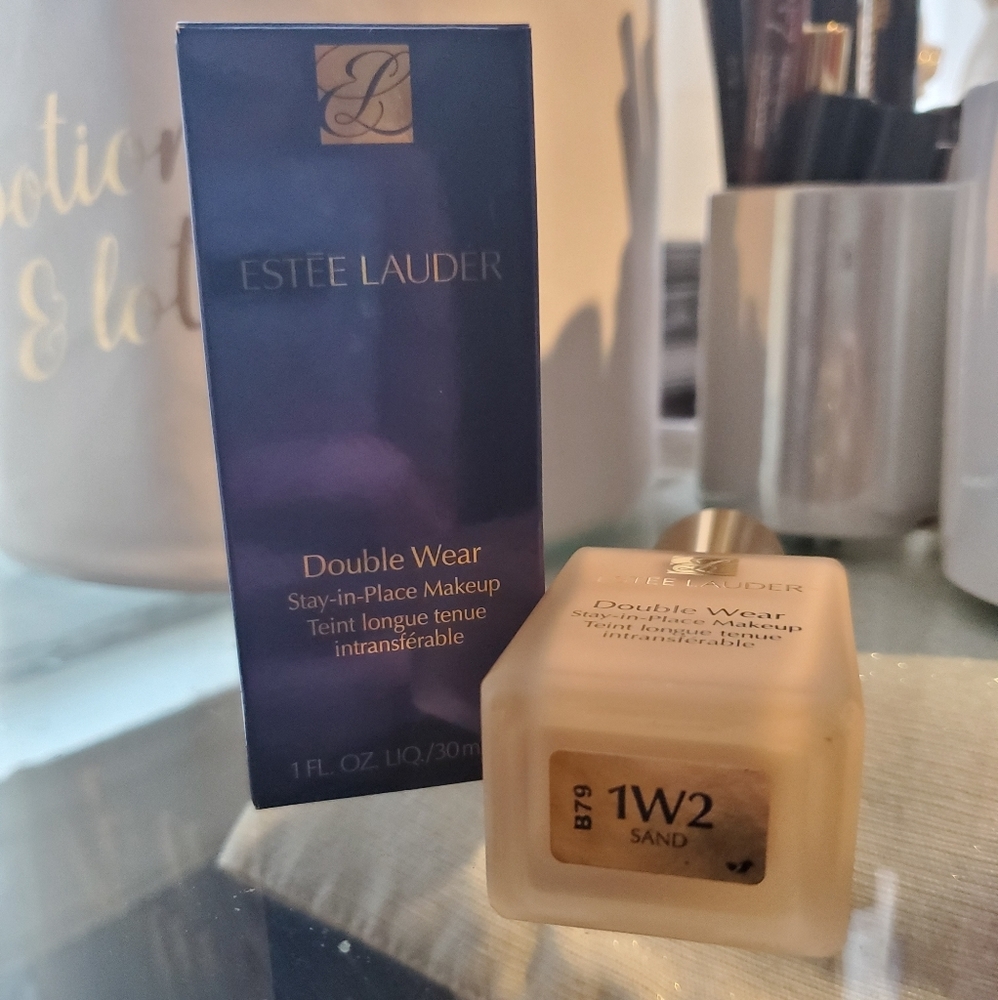 Estee Lauder Double Wear Foundation 1W2 Sand